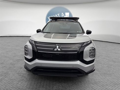 New 2026 Mitsubishi Outlander Trail Edition image 9