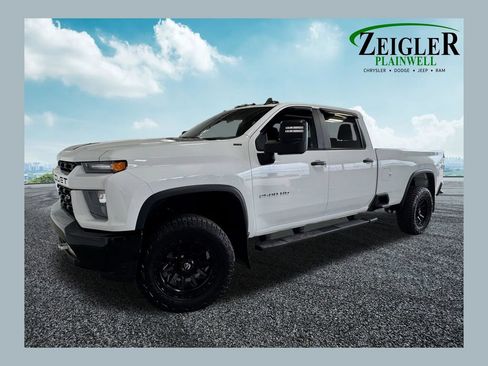 Used 2022 Chevrolet Silverado 2500 Custom w/ Custom Value Package AWD/4WD image 1