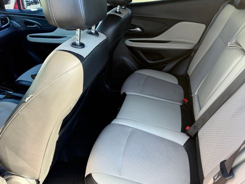 Used 2018 Buick Encore Sport Touring image 15