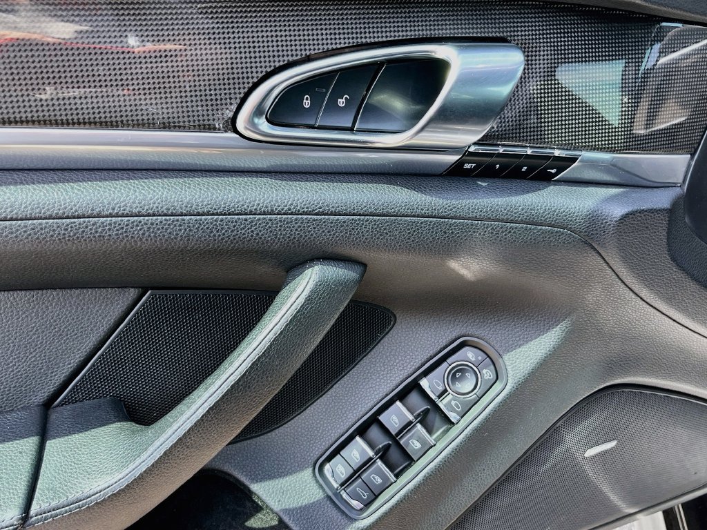 Used 2015 Porsche Panamera GTS AWD/4WD image 18