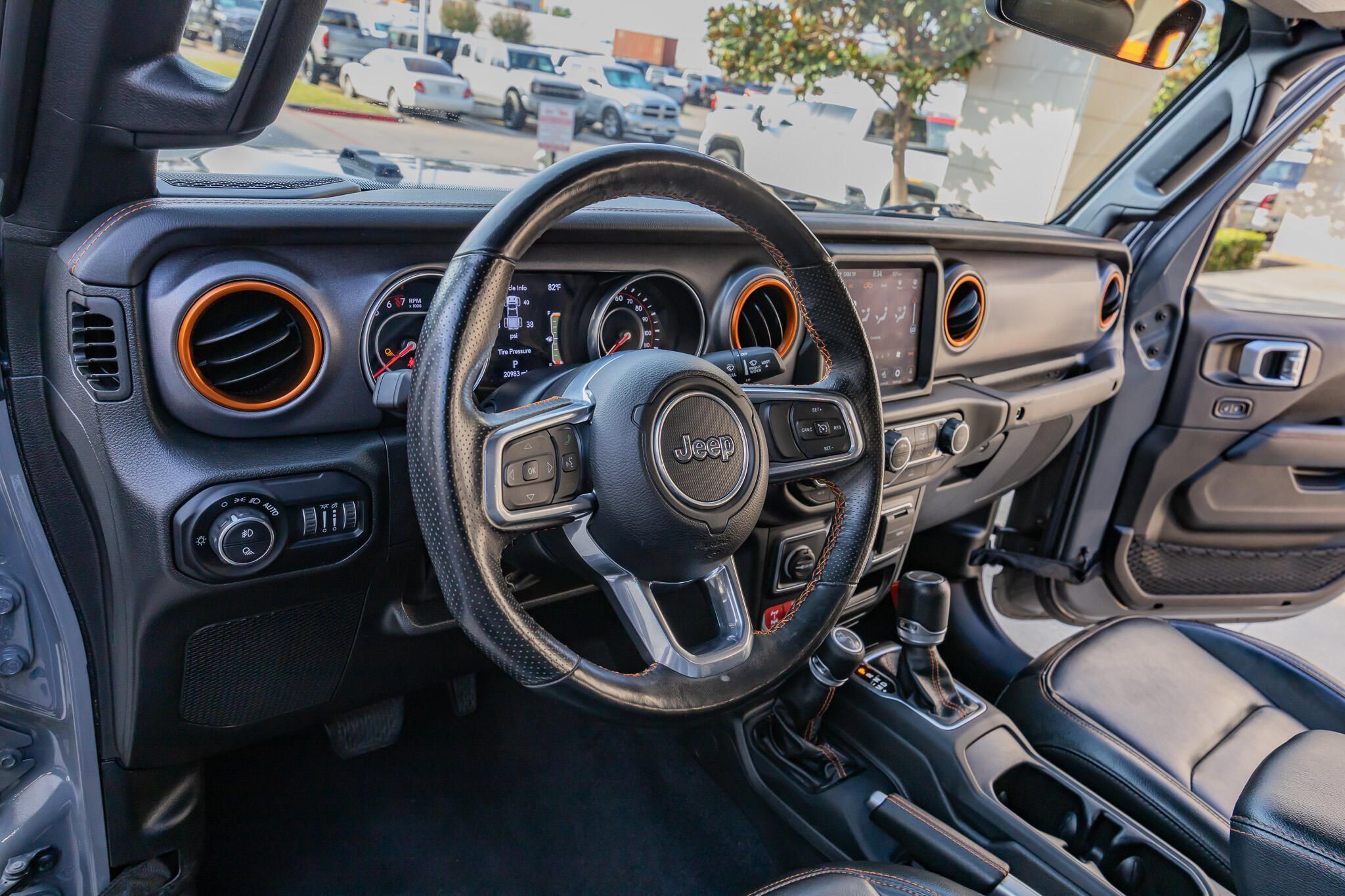 Used 2022 Jeep Gladiator Mojave w/ LED Lighting Group AWD/4WD image 17
