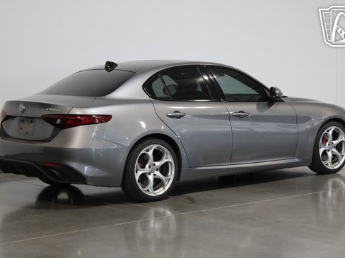 Used 2020 Alfa Romeo Giulia Ti Sport image 24