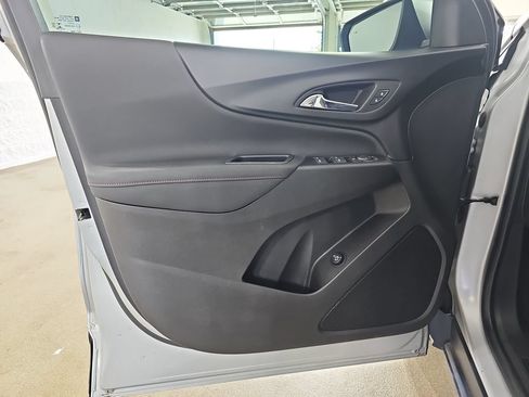 Certified 2022 Chevrolet Equinox RS AWD/4WD image 32