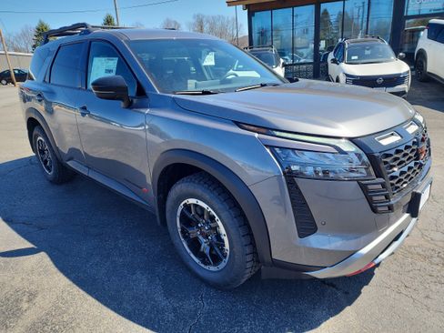 New 2026 Nissan Pathfinder Rock Creek image 2