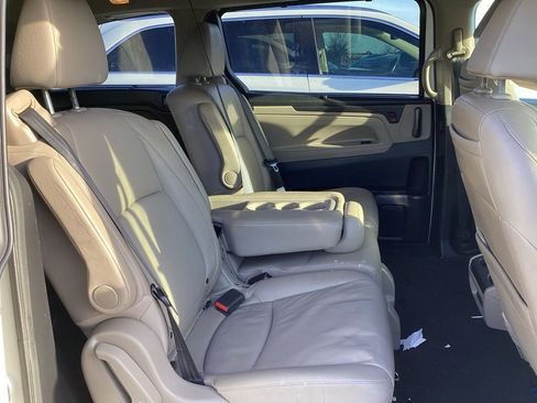 Used 2019 Honda Odyssey Elite image 5