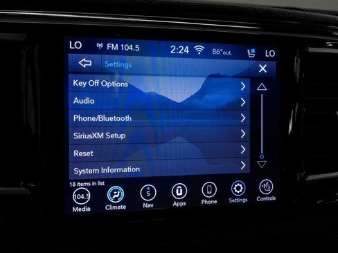 Used 2020 Chrysler Pacifica Limited FWD image 47