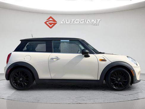 Used 2018 MINI Cooper 2-Door Hardtop FWD image 12