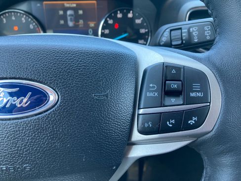 Certified 2022 Ford Explorer XLT w/ Equipment Group 202A image 21