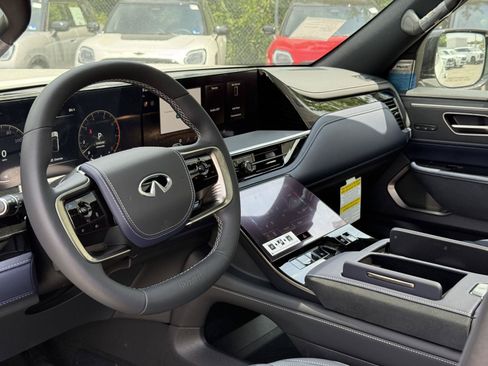 New 2026 INFINITI QX80 4WD image 7
