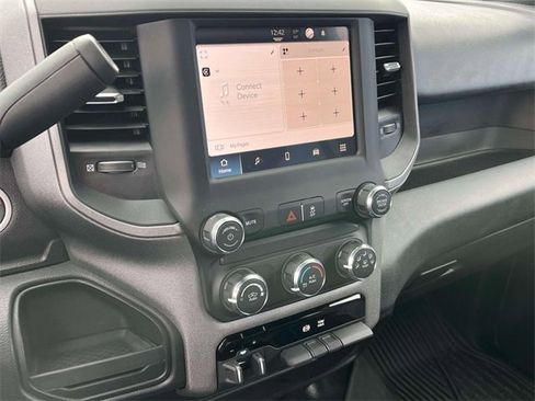 Used 2024 RAM 3500 Tradesman w/ Chrome Appearance Group image 31