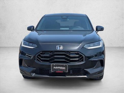 Used 2025 Honda HR-V Sport image 2