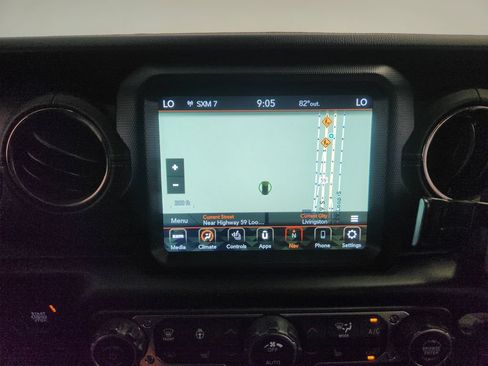 Used 2021 Jeep Wrangler Unlimited Sahara AWD/4WD image 15