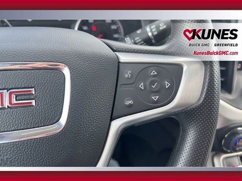 Used 2023 GMC Acadia SLE FWD image 23