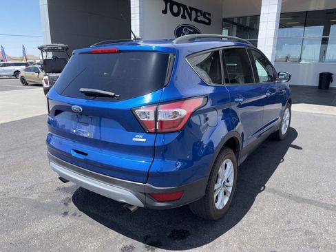 Used 2018 Ford Escape SE FWD image 5