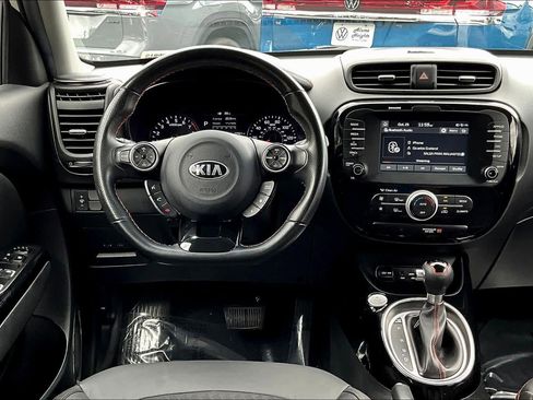 Used 2018 Kia Soul ! image 5
