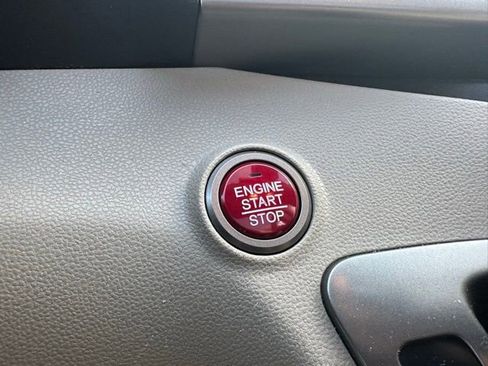 Used 2016 Honda Odyssey Touring Elite image 26