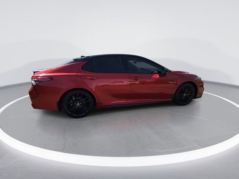 Used 2023 Toyota Camry XSE w/ Navigation Package image 5