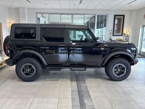 Certified 2023 Ford Bronco Badlands image 2