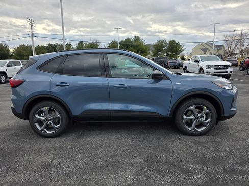 New 2026 Ford Escape ST-Line w/ Cold Weather Package image 13