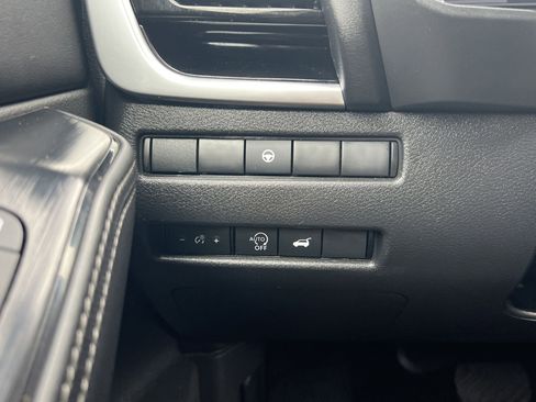 Certified 2026 Nissan Rogue SL AWD/4WD image 11