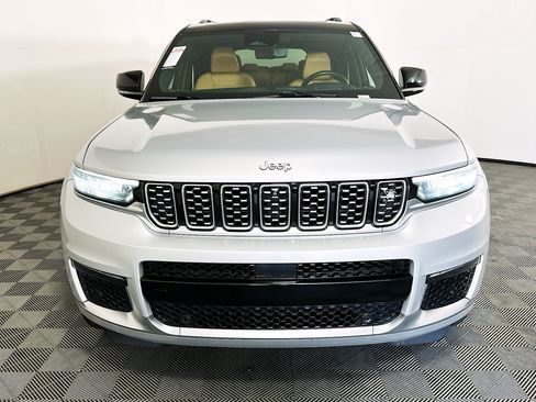 Used 2021 Jeep Grand Cherokee L Summit AWD/4WD image 8