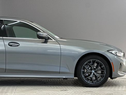 Used 2025 BMW 330i Sedan w/ Convenience Package RWD image 34