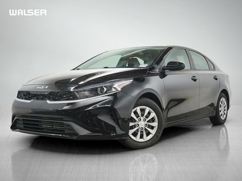 Used 2023 Kia Forte LX FWD image 1
