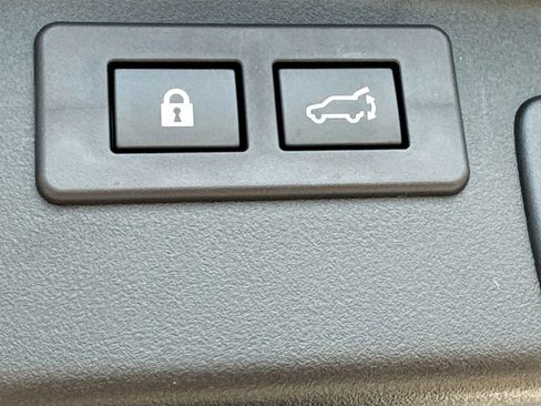 New 2026 Subaru Outback Touring XT image 33