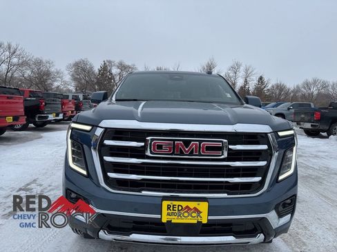 New 2026 GMC Yukon Elevation image 2