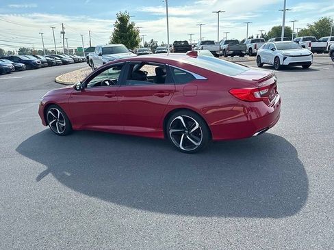 Used 2018 Honda Accord Sport image 14