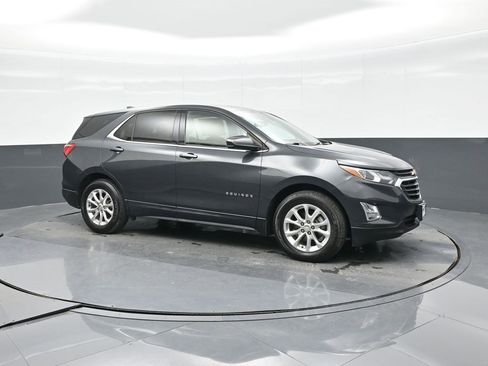 Used 2020 Chevrolet Equinox LT w/ Driver Convenience Package image 10