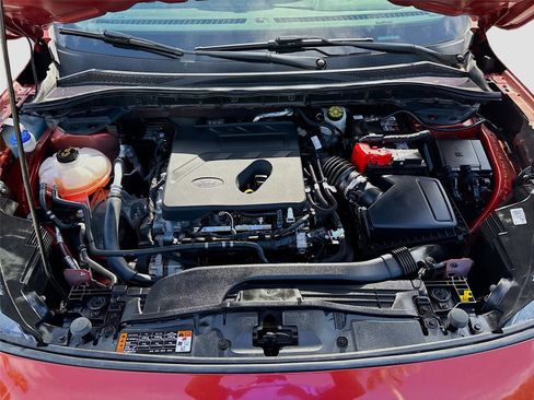 Used 2020 Ford Escape SE image 30