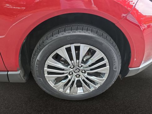 Used 2021 Toyota Venza XLE w/ Softex Package AWD/4WD image 39