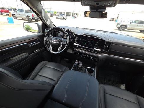Used 2024 GMC Sierra 1500 SLT RWD image 20