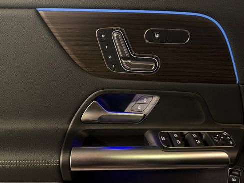New 2026 Mercedes-Benz GLA 250 4MATIC image 10