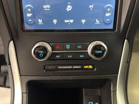 Certified 2023 Ford Edge SEL w/ Convenience Package AWD/4WD image 5