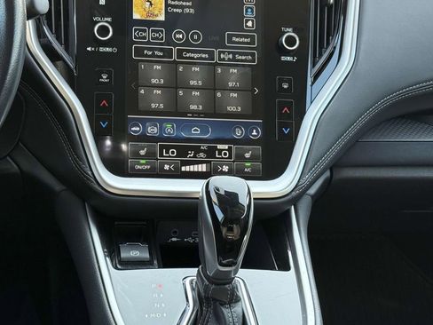 Used 2023 Subaru Outback Premium image 19