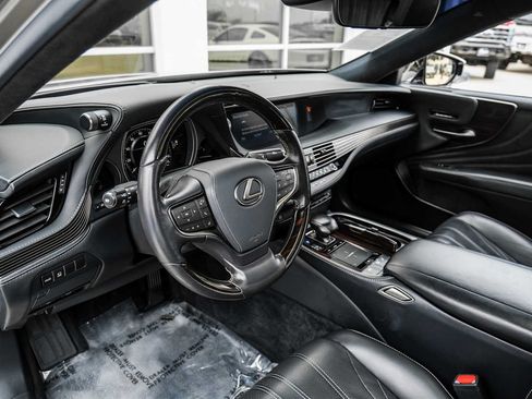 Used 2019 Lexus LS 500 w/ Interior Upgrade Package RWD image 3