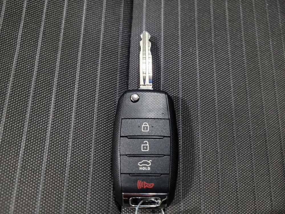 Used 2017 Kia Forte LX w/ LX Popular Package FWD image 32