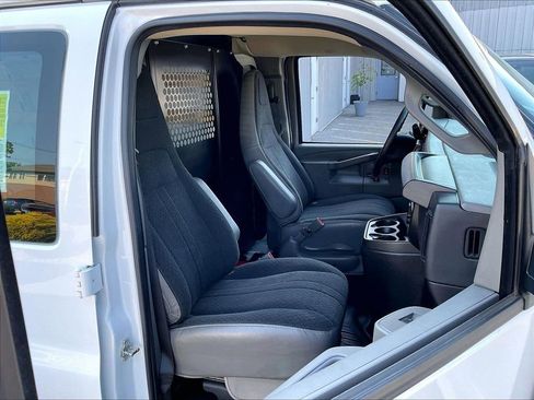 Used 2024 GMC Savana 2500 w/ Driver Convenience Package RWD image 11