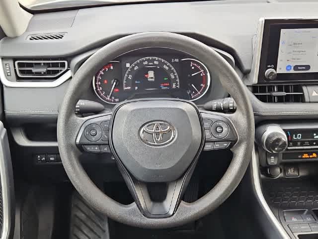 Used 2025 Toyota RAV4 XLE FWD image 20