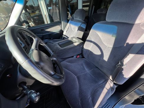 Used 2001 GMC Sierra 1500 SLE w/ Convenience Plus Group image 13