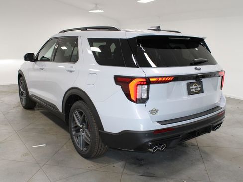New 2026 Ford Explorer ST image 6