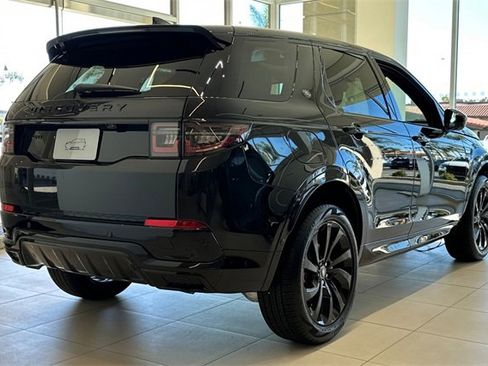 New 2025 Land Rover Discovery Sport Dynamic SE image 5