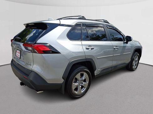 Used 2024 Toyota RAV4 XLE w/ Convenience Package AWD/4WD image 11