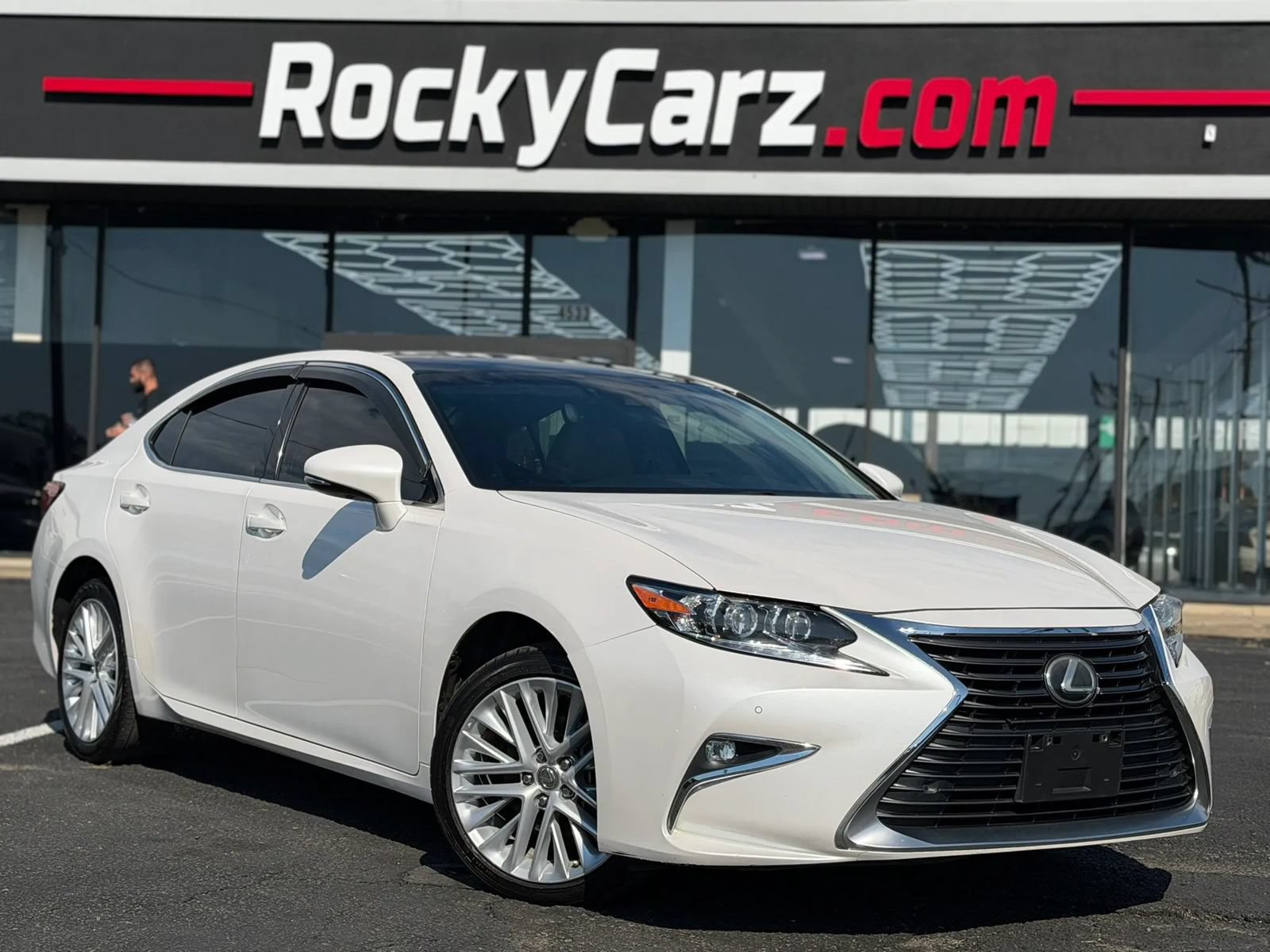 Used 2018 Lexus ES 350 w/ Luxury Package w/Wood Trim FWD image 1