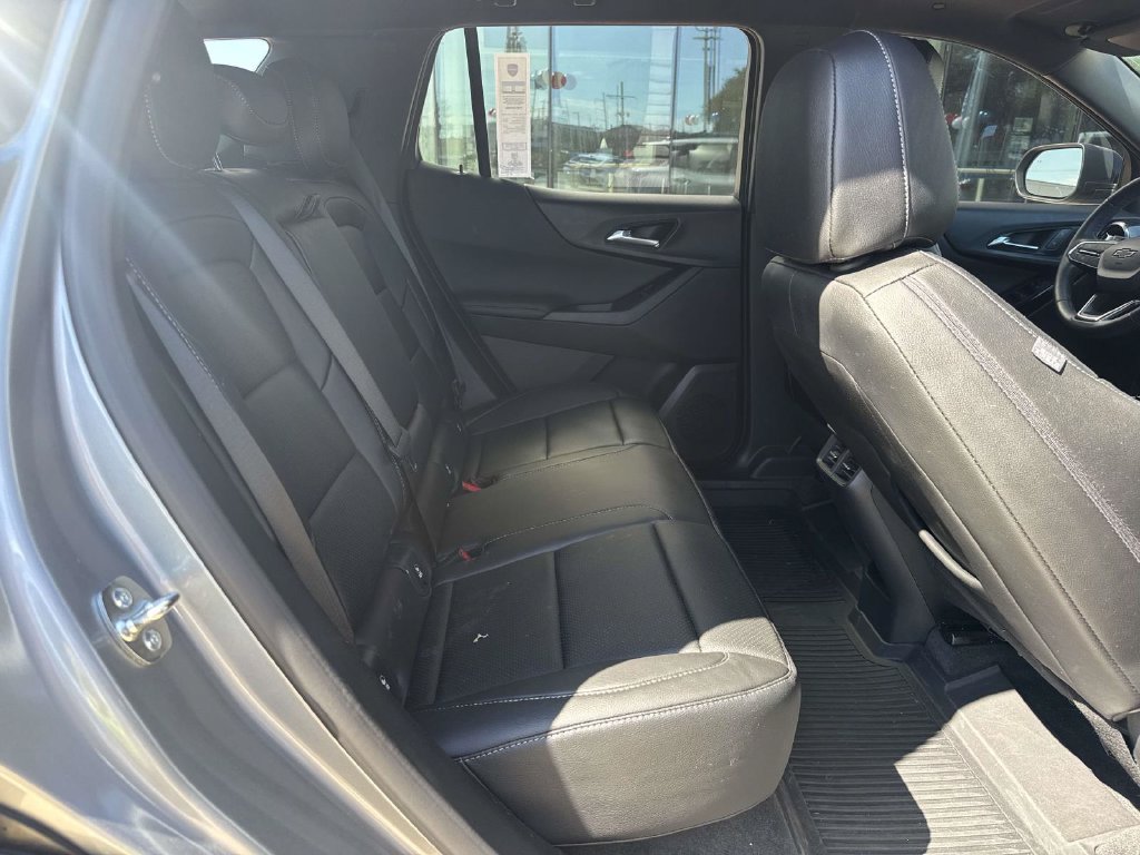 Used 2026 Chevrolet Equinox LT w/ Midnight Edition FWD image 9