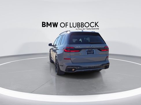 Used 2026 BMW X7 xDrive40i w/ Executive Package image 7