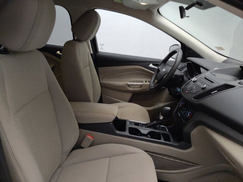 Used 2017 Ford Escape SE image 21