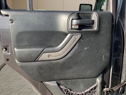 Used 2018 Jeep Wrangler Unlimited Sport S image 56